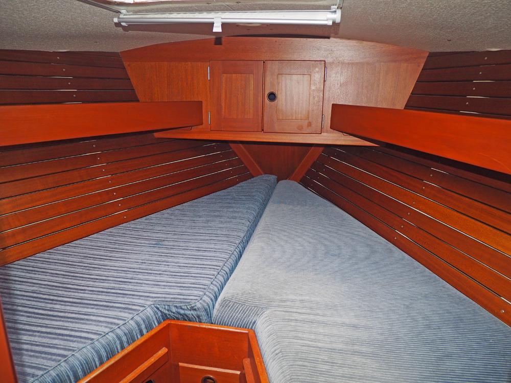 Cabin en avant, H&eacute;bergements